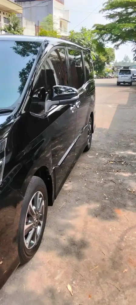 Toyota Voxy 2017 Bensin