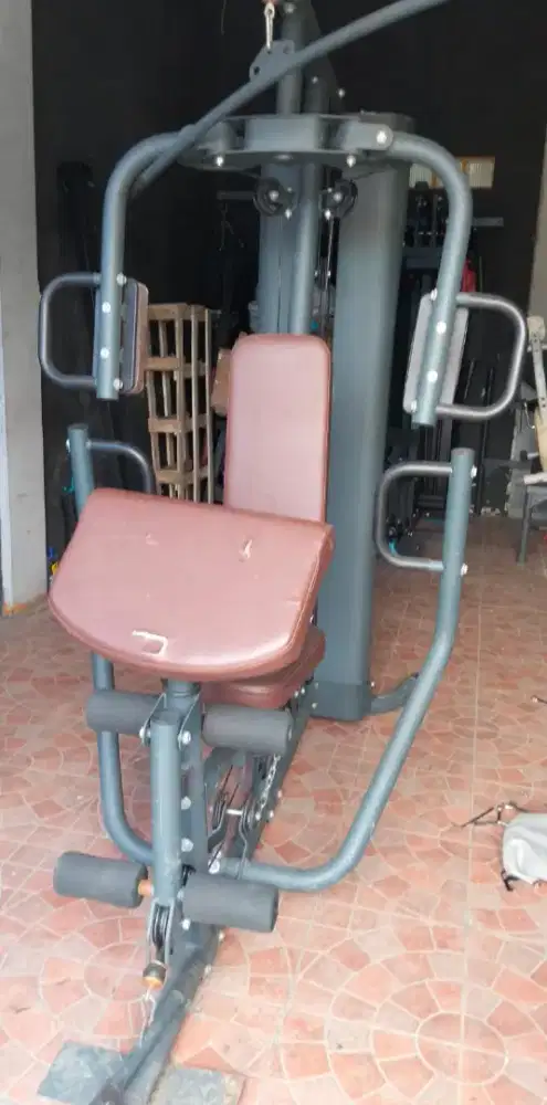 Home gym Berwyn Alat olahraga fitnes