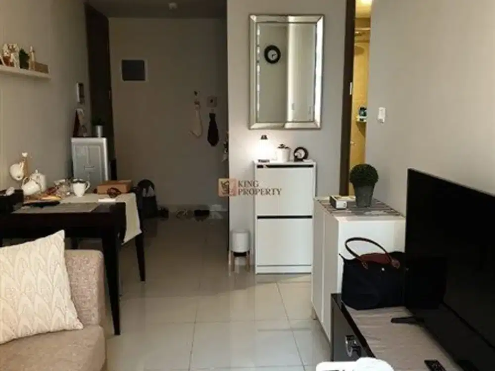 Lokasi strategis dekat toll! Auto Cuan Dijual 2br siap huni  ApartemenTaman Anggrek Residence Bonus furnished fasilitas premium dengan club house