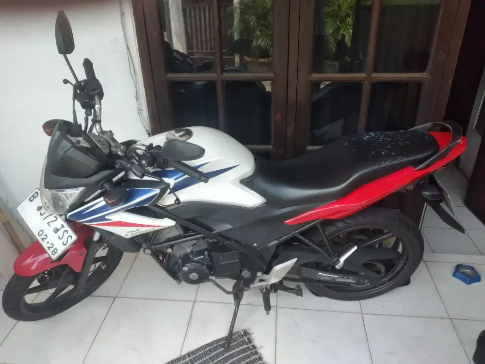 Motor Honda cb 150r