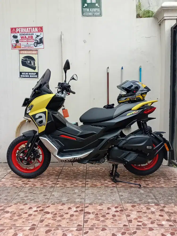 LIKE NEW! Aprilia SR GT 200 2024 | Reg 2025 | Siap Gas!