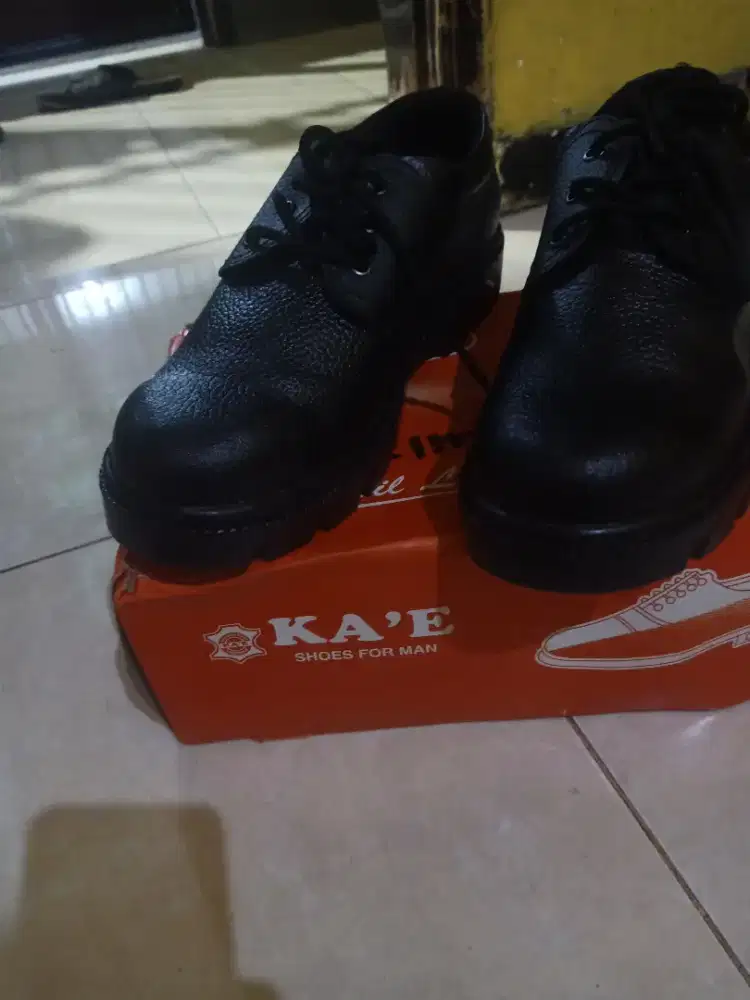 Sepatu kulit safety original