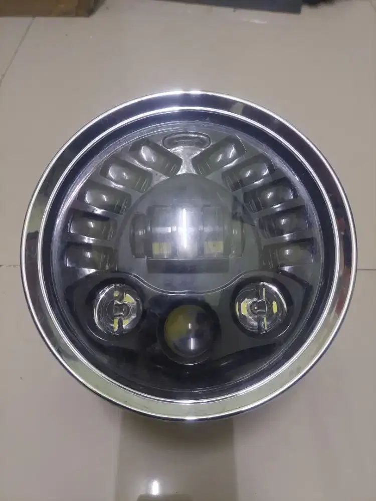 Lampu DAYMAKER 7inch