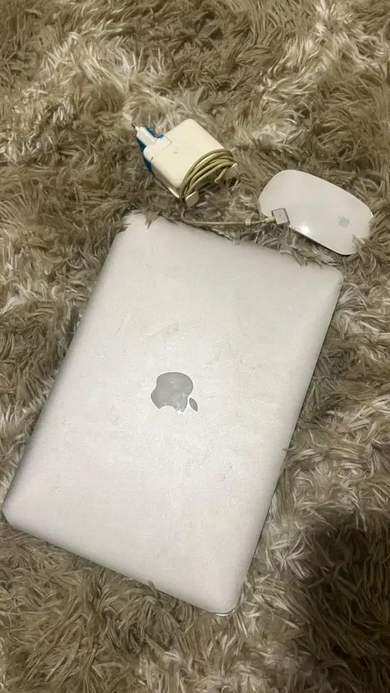 MACBOOK AIR 2017 8GB