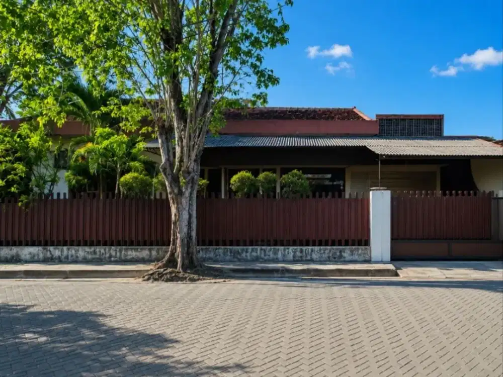 Rumah Manyar Kertoarjo STRATEGIS