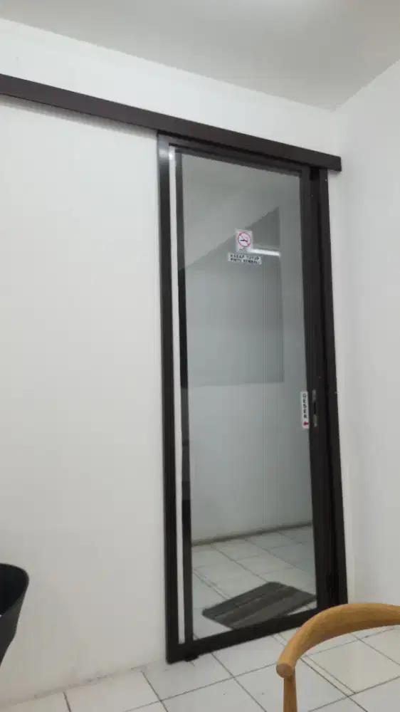 Pintu Kaca Sliding