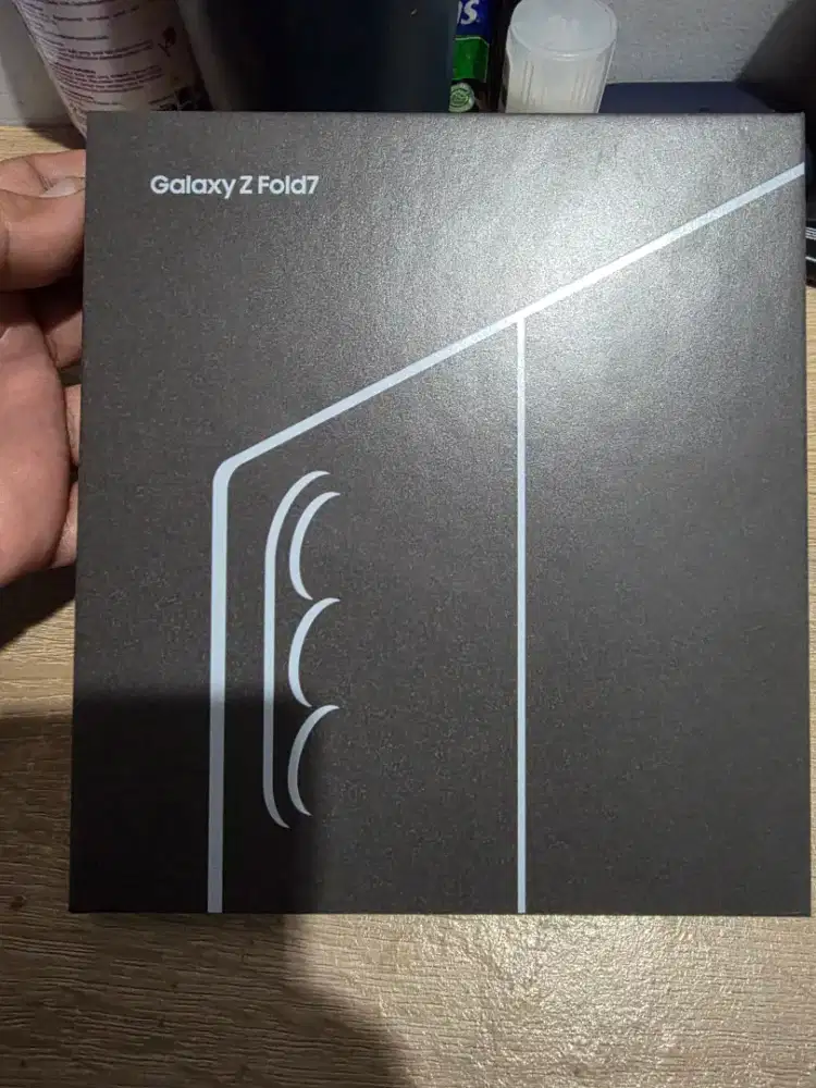 SAMSUNG Fold 7 Like New!!