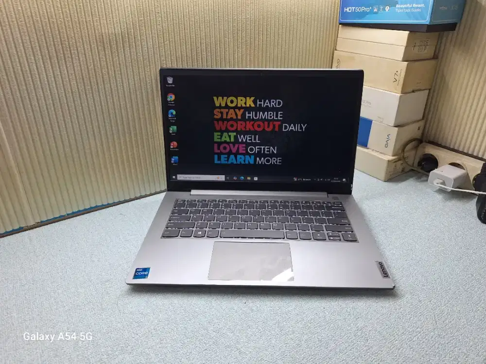 Laptop ADVAN TBOOK 1405