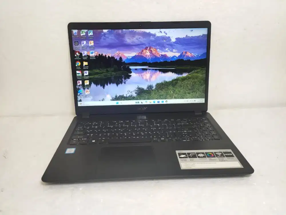 B623 Acer A515-52 core i7-8565U 8cpu keyboard backlight Ram 8GB