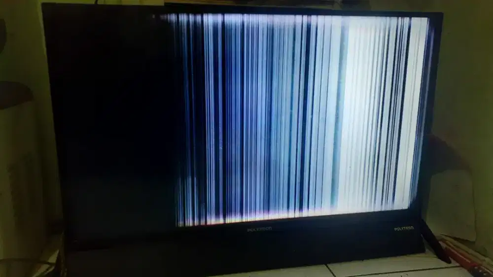 Tv led Polytron 32 inchi minus layar
