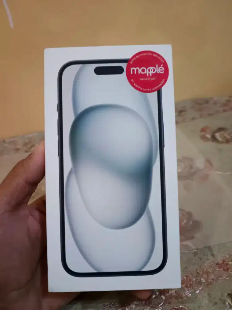 Iphone 15 128 garansi resmi indonesia