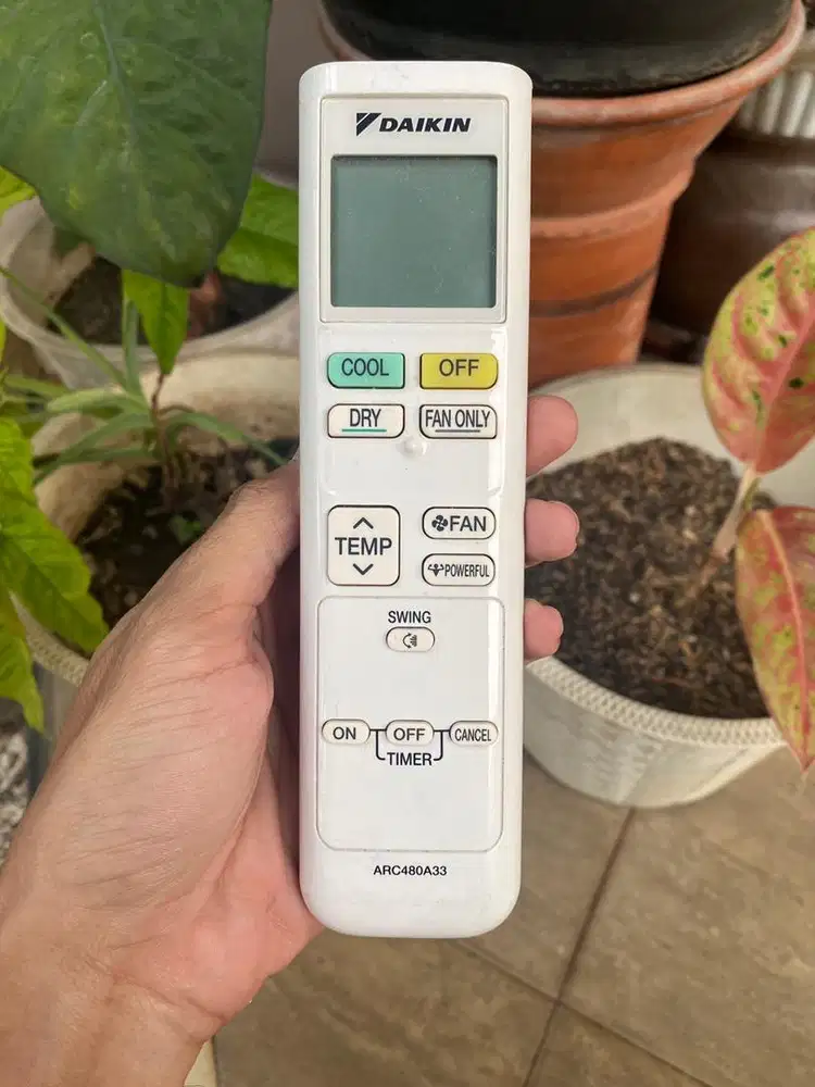 Remote AC Daikin Bekas Ori bawaan