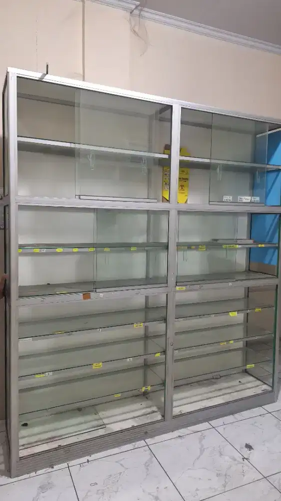 Etalase Kaca Aluminium Ukuran Besar Full Sekat