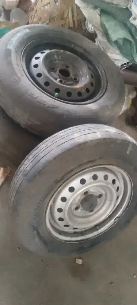Ban mobil ring 13 merek Achilles 155/80