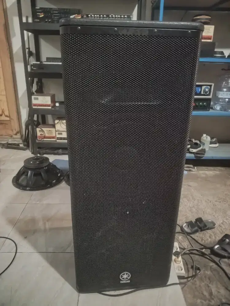1 unit YAMAHA DSR -215 original