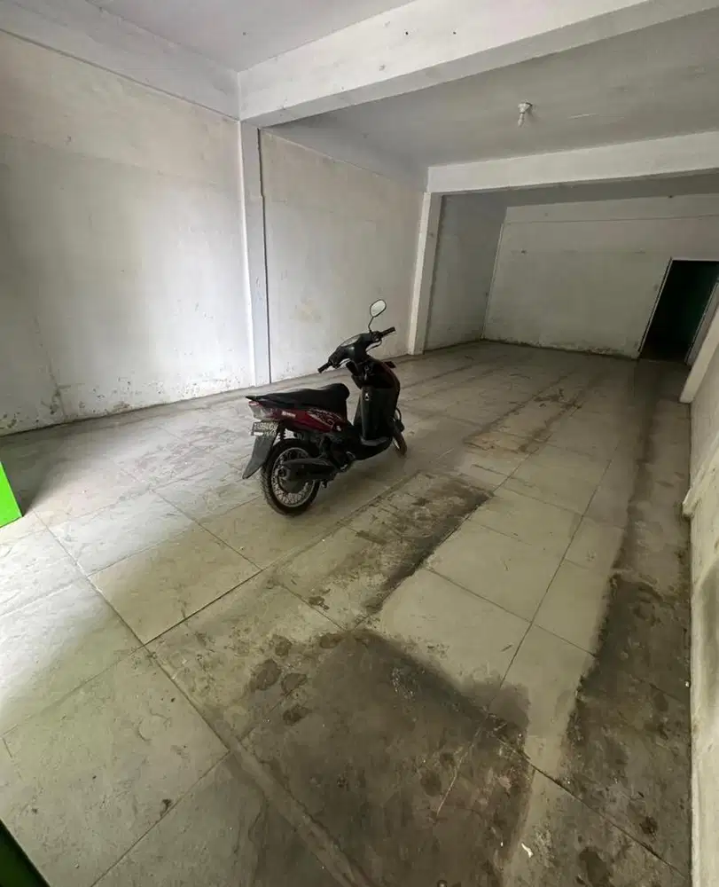 Di jual ruko 3lantai siap huni perbaungan