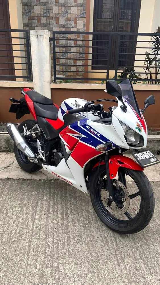 Honda cbr 150r 2016 murah meriah