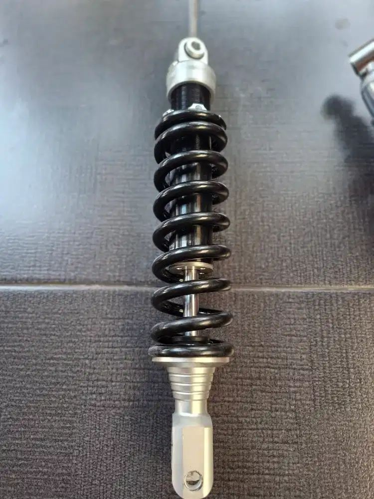 Shockbreaker belakang (monoshock) CRF