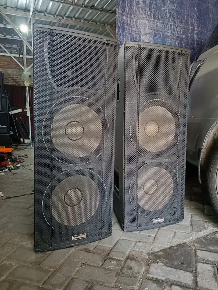 Monitor panggung COMMUNITY SR-215