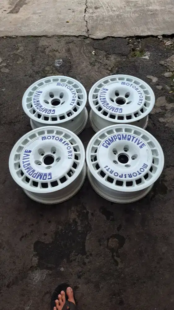 Velg r15 compomotive ertiga luxio apv gran max carry innova serena