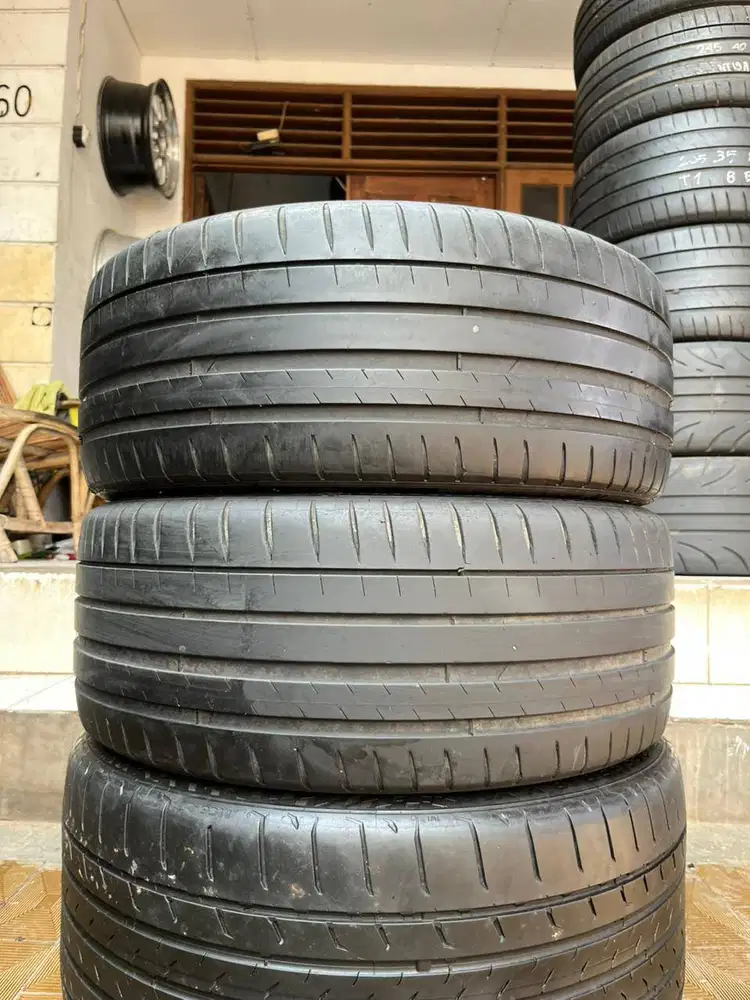 Ban Michelin Pilot Sport 4  215 45 r17  2Pcs