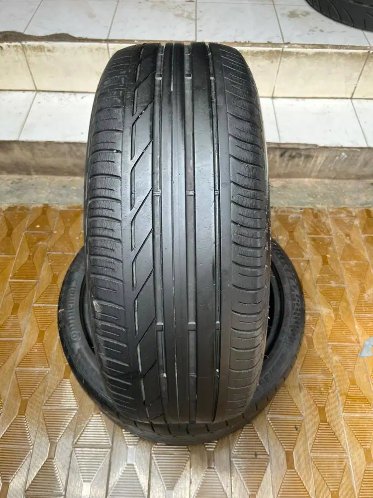 Ban Bridgestone Turanza T001 RFT  225 50 r18  1Pcs