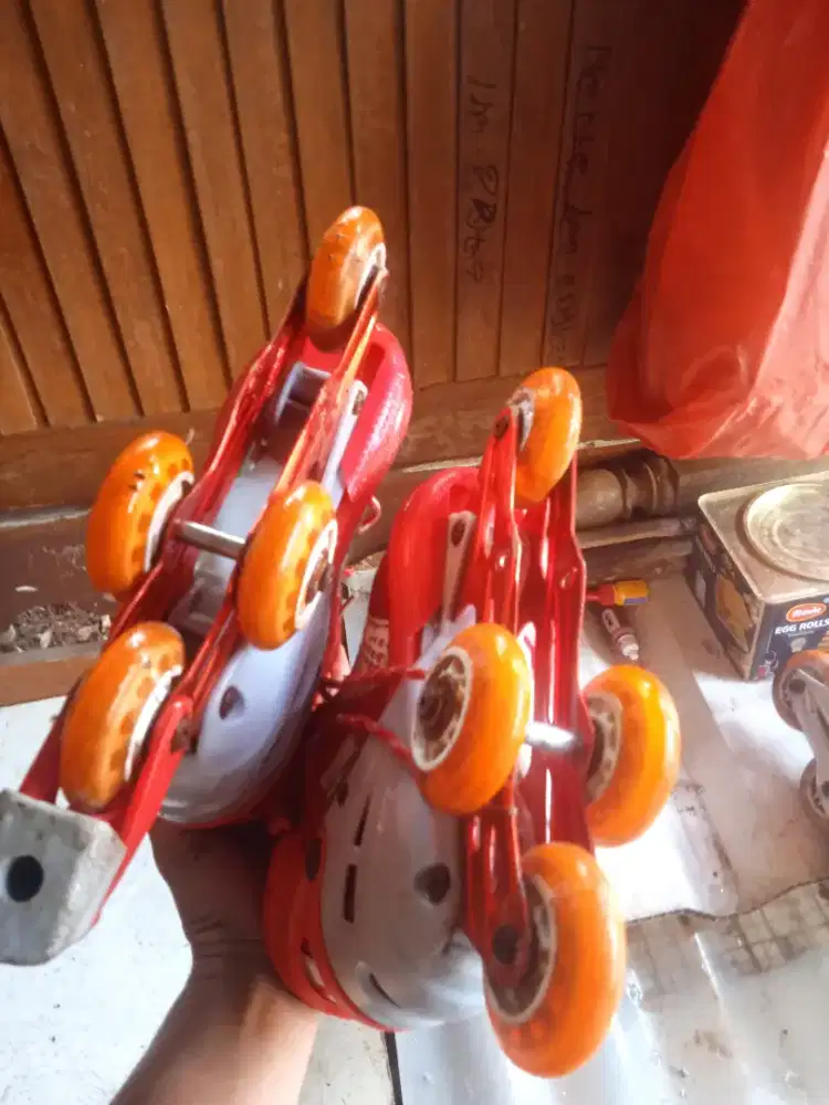 Sepatu roda anak