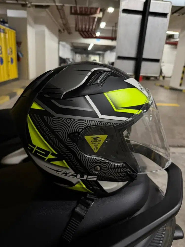 Helm Zeus Half Face 627