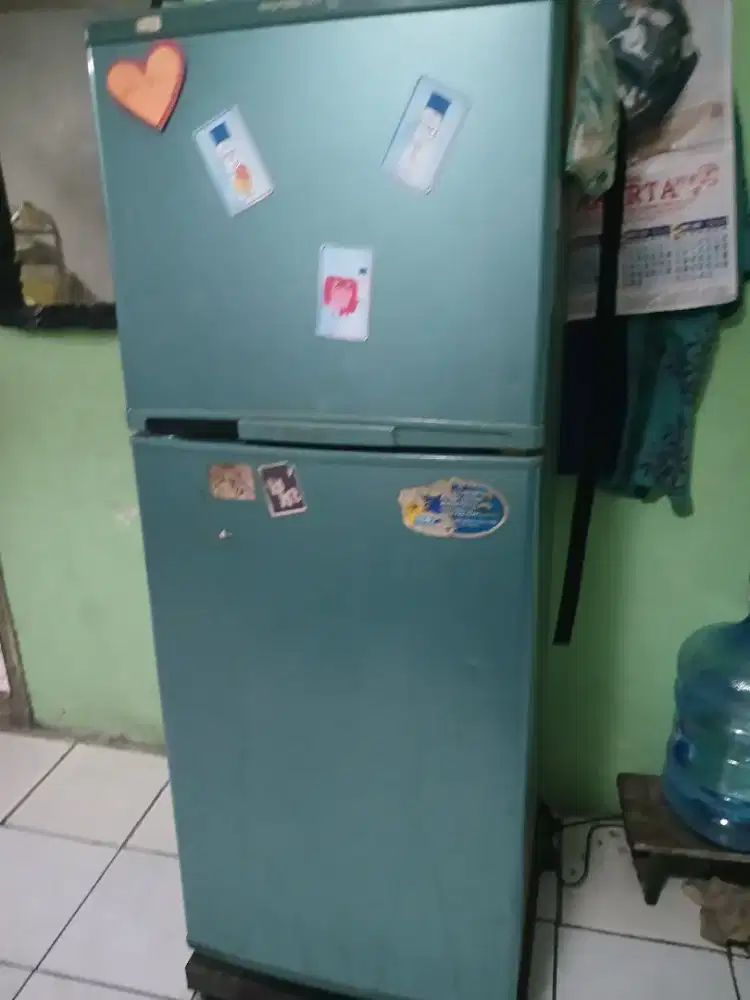 Jual kulkas  LG second