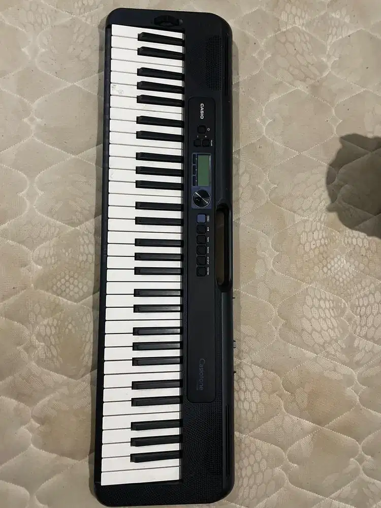 Keyboard casio cts-300