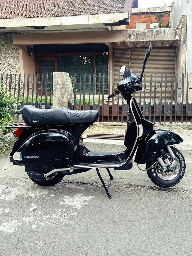 Vespa Excel 150