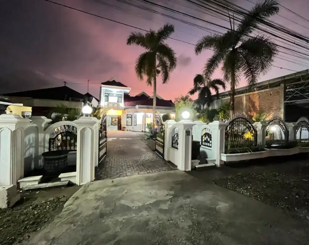 Dijual Rumah dua lantai dekat jalan provinsi di Tulungagung