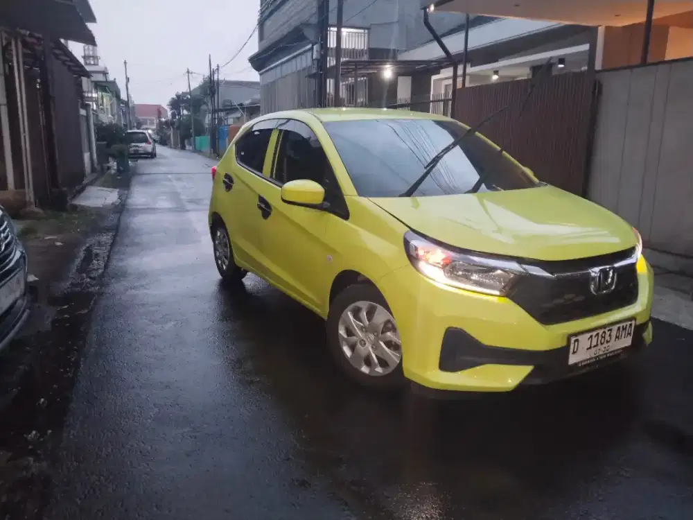 Honda brio type S M/T 2025 warna electric lime