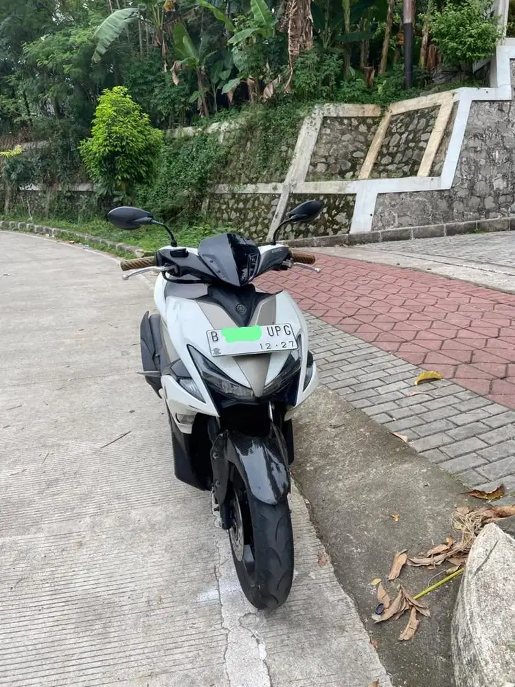 Yamaha Aerox 155 VVA Old 2017 Putih