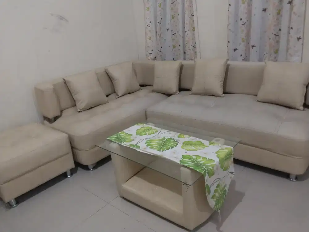 Satu set sofa L sudut kualitas masih bagus