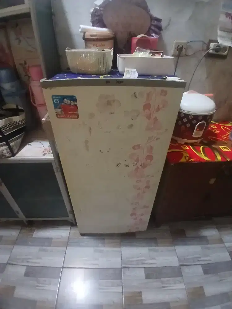 Kulkas Sharp Model varian bunga