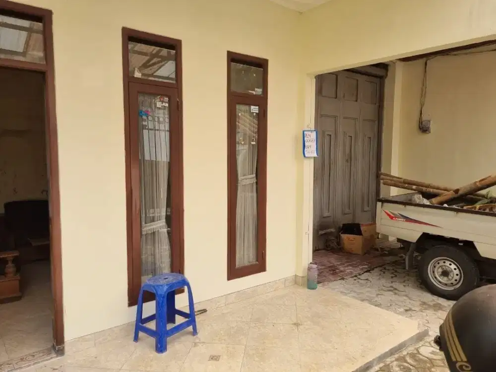 rumah di bawah njop luas besar buah batu bandung