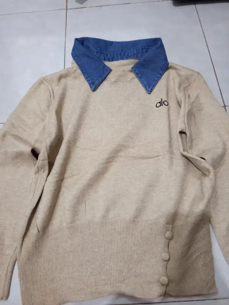 Baju rajut wanita