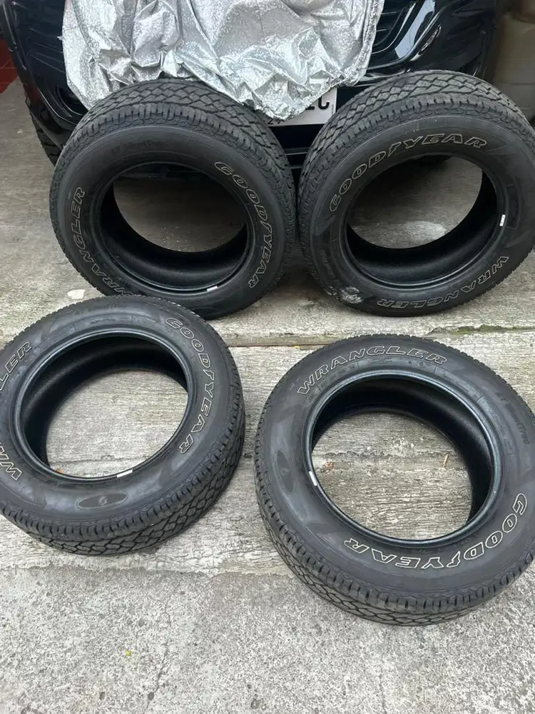 Ban 265/60 R18 goodyear silentrac AT