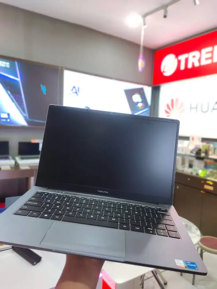 Advan Workpro Lite Intel Core i5-1235U 8GB SSD 256GB 14′′ FHD IPS W11