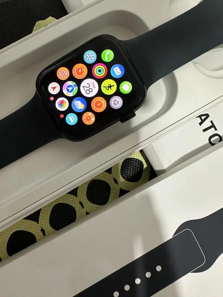 DIJUAL I WATCH SE GEN 2