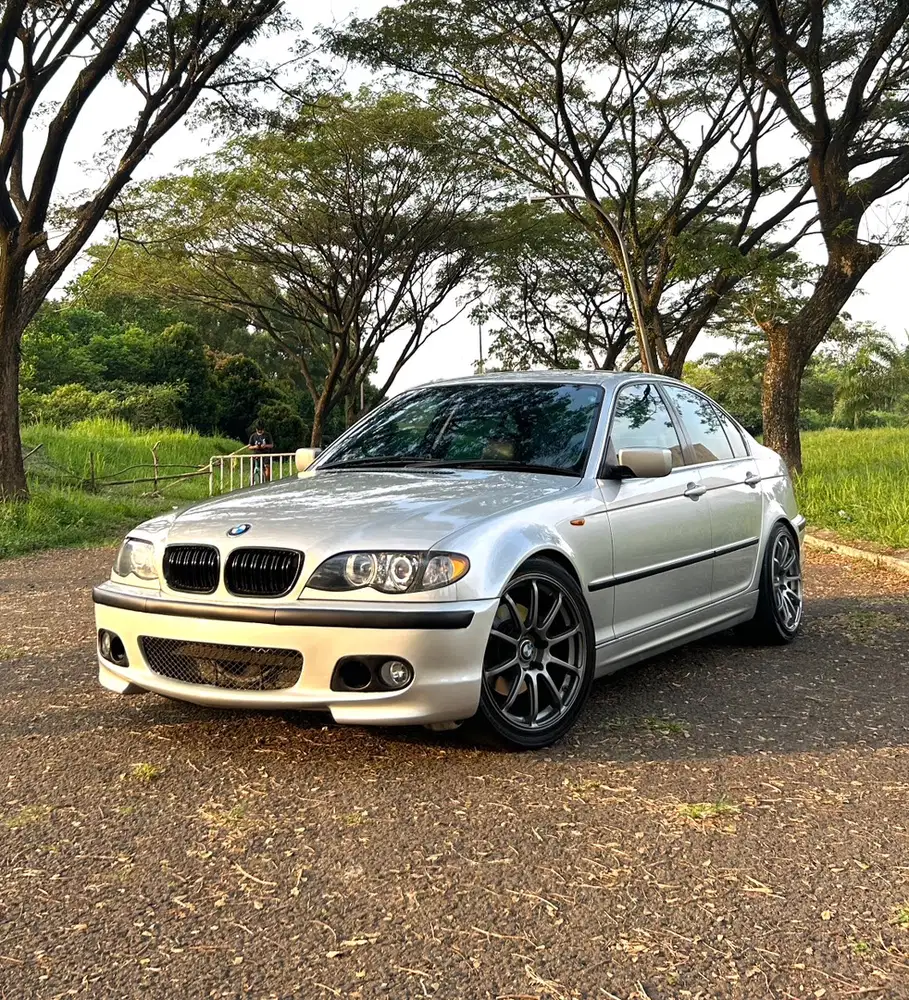 BMW E46 325i Th. 2004