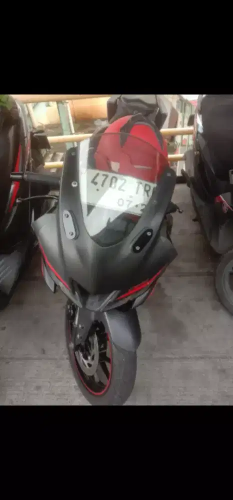 Jual R15 V3 kasian tidak di pake, capek panasin Mulu, atau TT