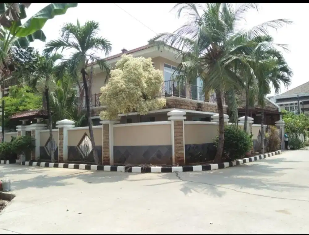 Sewa Murah Rumah Hoek Lux
Kayu Mas Tengah Jakarta Timur
