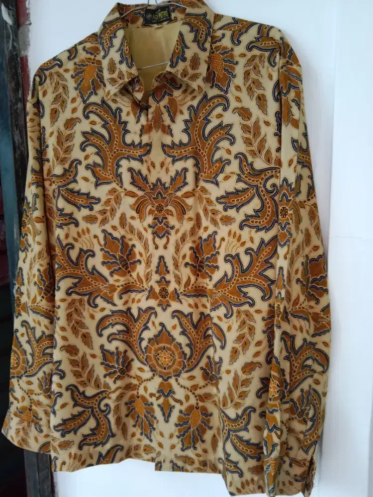 Batik pria size XL kondisi kaya baru