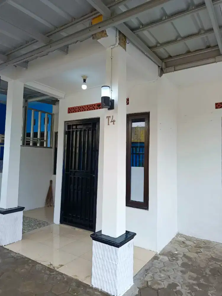 Dikontrakan rumah dekat pertamina cilacap. 5mnit jalan kaki. 14jt nego