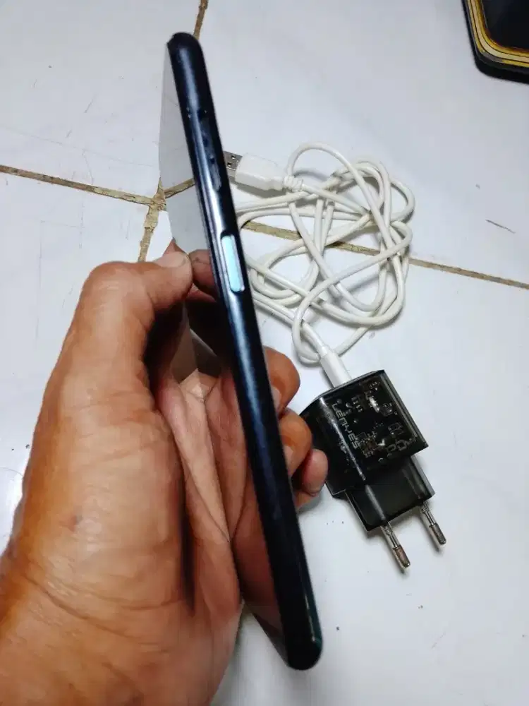 Jual hape ss a04s ran 4minus matot dan tombol volume tidak ada .