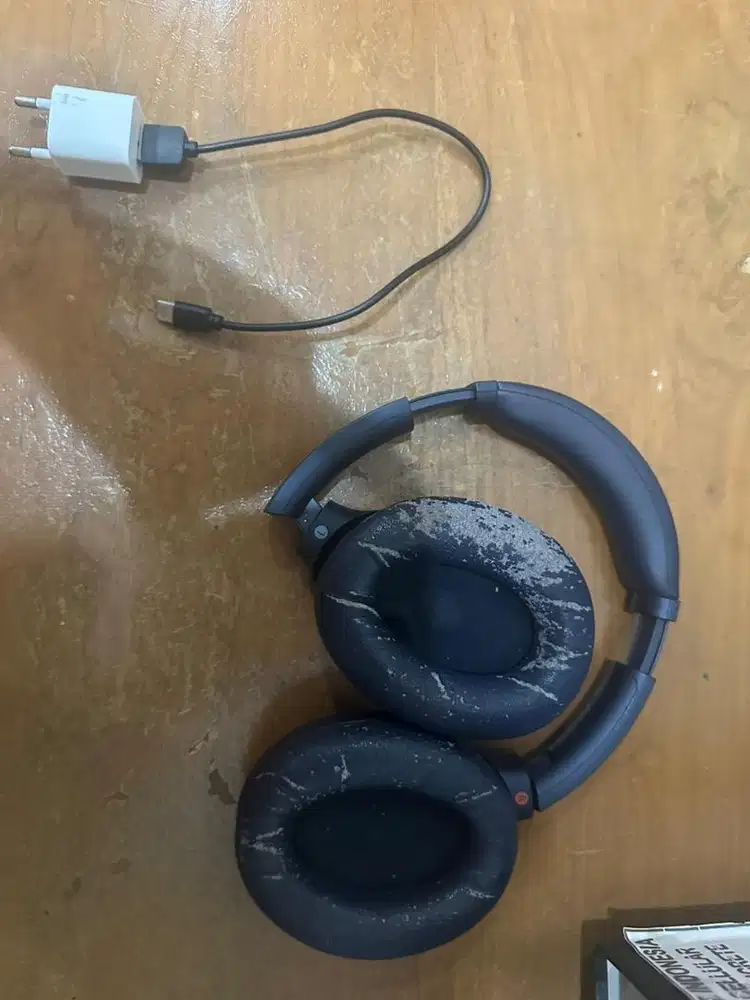 HEAD PHONE SONY WH 1000 XM 4 original keadaan seadanya