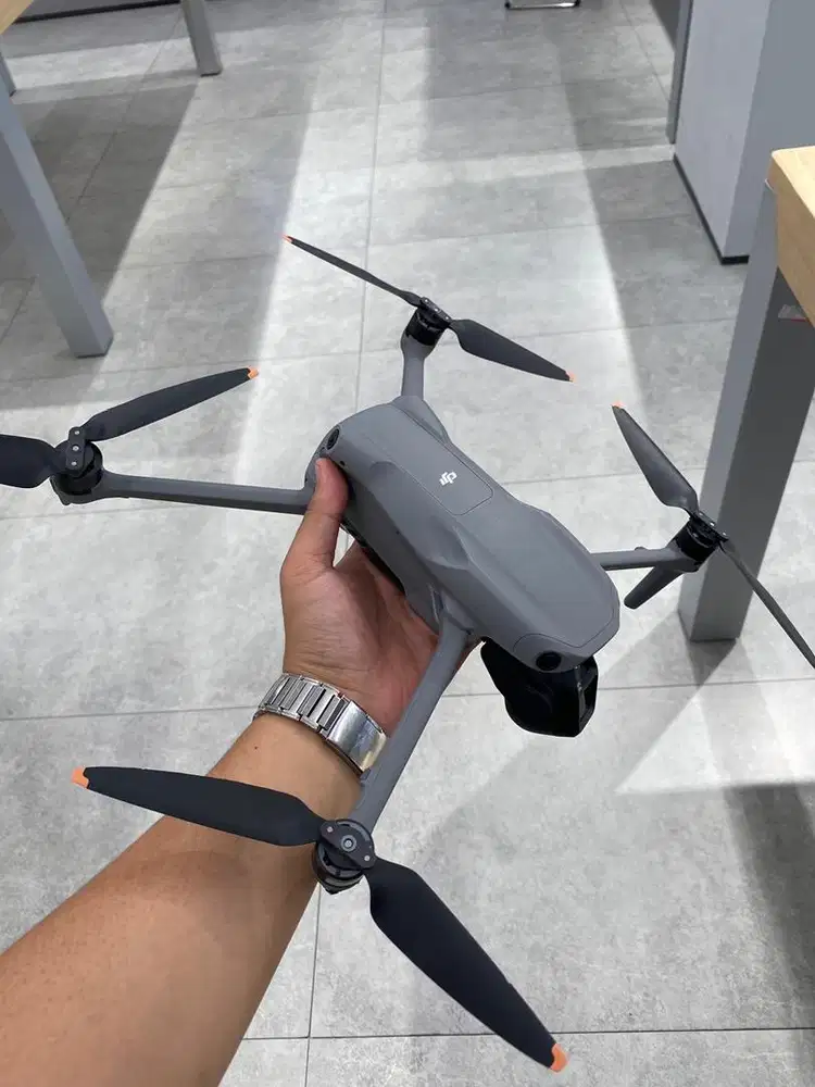 PROMO DJI AIR 3s fly more combo RC 2