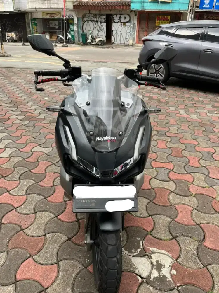 Honda ADV hitam